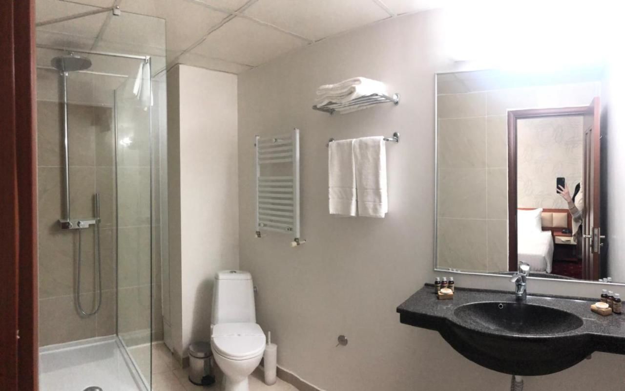 Отель Kosher Hotel Lev Or Бухарест-7