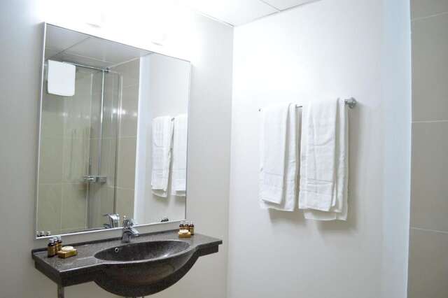 Отель Kosher Hotel Lev Or Бухарест-21