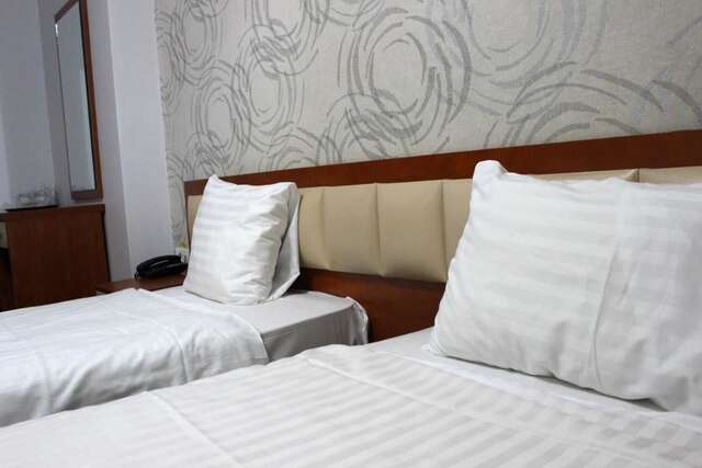 Отель Kosher Hotel Lev Or Бухарест-30