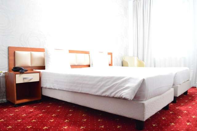 Отель Kosher Hotel Lev Or Бухарест-32