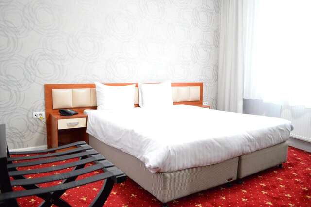 Отель Kosher Hotel Lev Or Бухарест-36